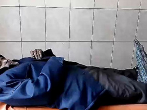 В Донецкой области пенсионер с переломом ноги несколько часов замерзал на улице
