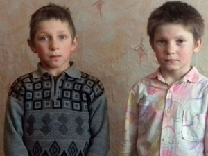 В Донецкой области мать заставляла детей искать вещи на свалке