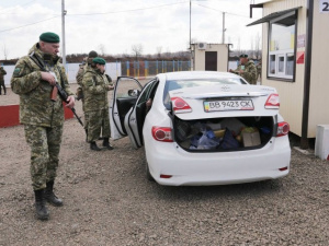В Донецкой области мужчина хотел за деньги пересечь КПВВ по паспорту «ДНР»