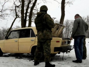В Донецкой области в автомобиле с детьми перевозили гранаты (ФОТО)