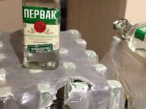 В Луганской области действовал подпольный цех по производству поддельной водки (ФОТО)