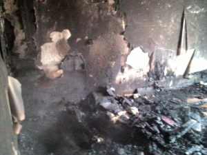 В Мариуполе из-за пожара в многоэтажке погиб мужчина (ФОТО)