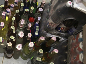 В Мариуполе изъято более 2000 бутылок паленой водки и более 1000 литров браги (ФОТО)