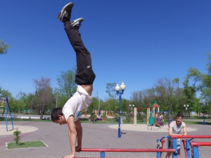 В Мариуполе продемонстрировали искусство уличные спортсмены (ФОТОРЕПОРТАЖ)