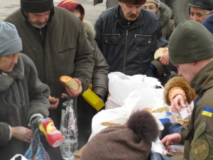 В Мариуполе прошла экспериментальная акция по поддержке обездоленных (ФОТО+ВИДЕО)