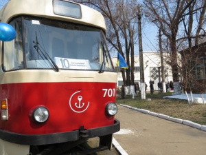 В Мариуполе вышли на линию 10 трамваев из Праги (ФОТО)