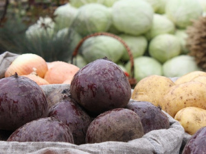В Мариуполе взлетели цены на свеклу, яйца, картофель и лекарства
