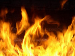 В результате пожара в мариупольском гаражном кооперативе погиб мужчина