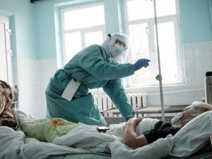 В Украине за сутки более 200 человек умерли от коронавируса