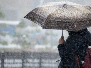 Доставайте зонты: Мариуполь накроет дождем с мокрым снегом