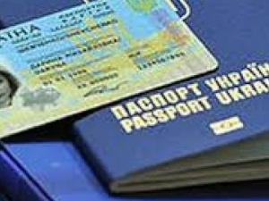 В этом году более 70 тыс. переселенцев и жителей зоны АТО оформили биометрические паспорта