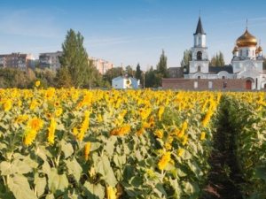 Волонтеры помогут людям из пяти городов Донбасса в ремонте или восстановлении жилья