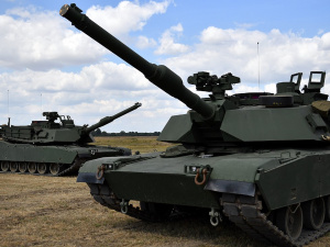 Стало відомо, коли Україна отримає перші танки 