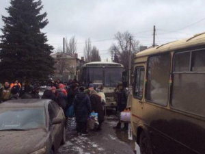 Восемьдесят автобусов и две электрички готовы для возможной эвакуации жителей Авдеевки в ближайшие 10 городов