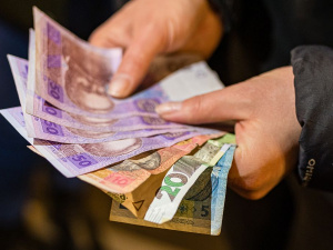 Виплати ВПО отримують 2,6 млн українців -  Верещук розповіла, кому скасували допомогу