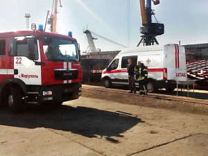 Стали известны подробности пожара на теплоходе в Мариуполе (ВИДЕО)
