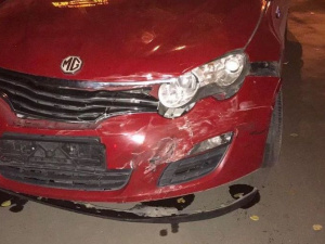 В Мариуполе столкнулись легковушки: пассажира госпитализировали в больницу