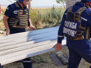 Более 100 домов в прифронтовых селах под Мариуполем повреждены в результате обстрелов. Кто восстановит?
