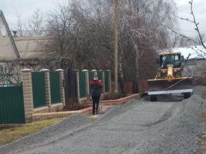 ММК имени Ильича помог благоустроить дороги еще одного поселка