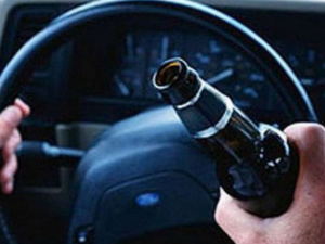 Мариупольские патрульные остановили водителя с рекордным количеством алкоголя в крови (ВИДЕО)