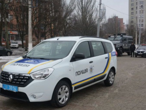 Мариуполь подарил полицейским новый автомобиль (ФОТО)