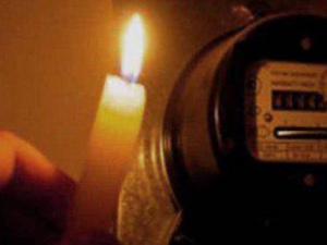 Вторые сутки без света. Жители Мариуполя жалуются на перепады напряжения (ВИДЕО)