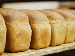Мариупольцам стал доступен хлеб по социальной цене