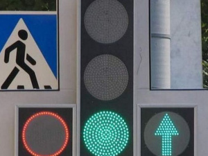 В Мариуполе все устаревшие светофоры заменят на светодиодные