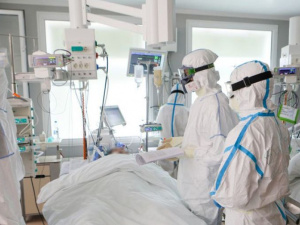 В Украине - новый «антирекорд» по смертям от коронавируса за сутки