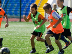«Шахтер» ищет в Мариуполе волонтеров для детских тренировок