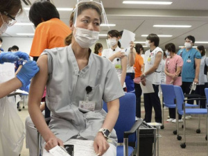 Японцы заявили, что разработали пожизненную вакцину от коронавируса