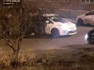 Водитель в Мариуполе сбил девушку и сбежал с места происшествия (ФОТО)