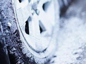 Мариупольских водителей призывают готовиться к зиме