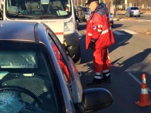 В Мариуполе автомобиль на большой скорости сбил пешехода