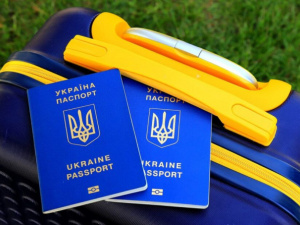  Виїзд за кордон можуть дозволити чоловікам до 22 років – подробиці 