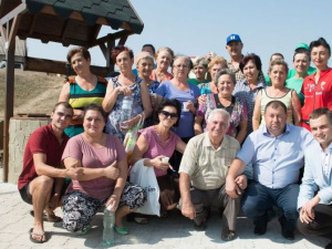 В мариупольской Сартане появился бесплатный источник питьевой воды (ФОТО)