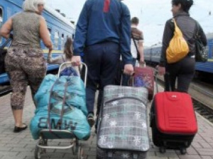 За неделю количество официальных переселенцев из Донбасса сократилось на 8 тысяч человек