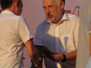 Жебривский призвал книгу Гиннеса зафиксировать новый рекорд в Мариуполе (ФОТО)