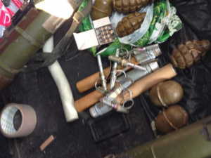 Мужчина торговал гранатометами и гранатами из зоны АТО