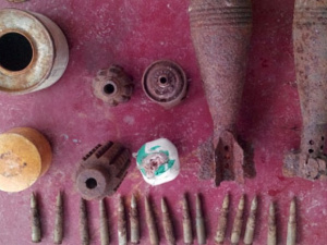 Житель Мариуполя выкопал взрывоопасный «клад»