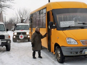 Жителей прифронтовых сел будет возить бесплатный автобус (ВИДЕО)