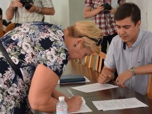 В Мариуполе перевозчики подписали меморандум с властью. Улучшится ли ситуация? (ФОТО)