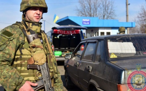 Донетчина. Шестеро охотников попали в полицейский фильтр и лишились ружей