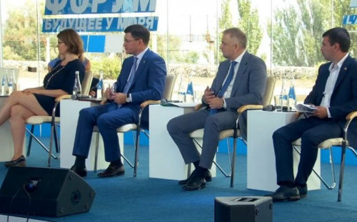 В Мариуполе представили четыре блока инициатив по развитию потенциала приморского города (ФОТО)