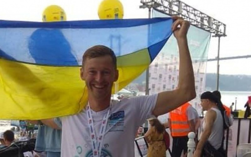 Мариуполец завоевал бронзу в заплыве через Босфор (ФОТО)