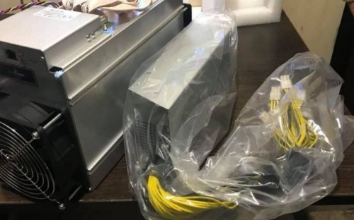 В Донецкой области задержали автомобиль с техникой для майнинга криптовалюты (ФОТО+ВИДЕО)