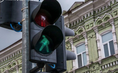 Современные светофоры, видеокамеры и ремонт дорог: как в Мариуполе реконструируют центральные улицы (ФОТО+ВИДЕО)