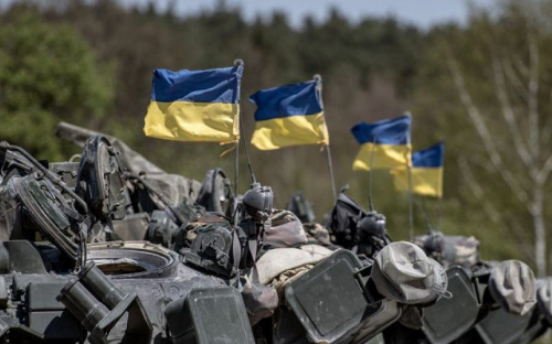 Количество обстрелов в Донбассе увеличивается - ранены двое украинских бойцов