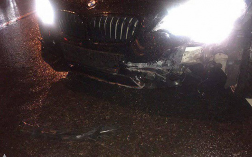 Стали известны подробности ДТП в Мариуполе, в котором автомобиль врезался в ограждение (ФОТО)