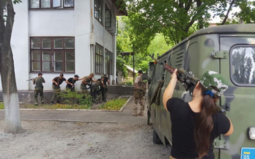  Стало известно о женщинах-агентах, работающих под прикрытием в Донецкой области (ФОТО+ВИДЕО)